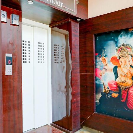 Super Hotel O Hyderabad Gate Iit Bhu Kakarmatha Exteriör bild