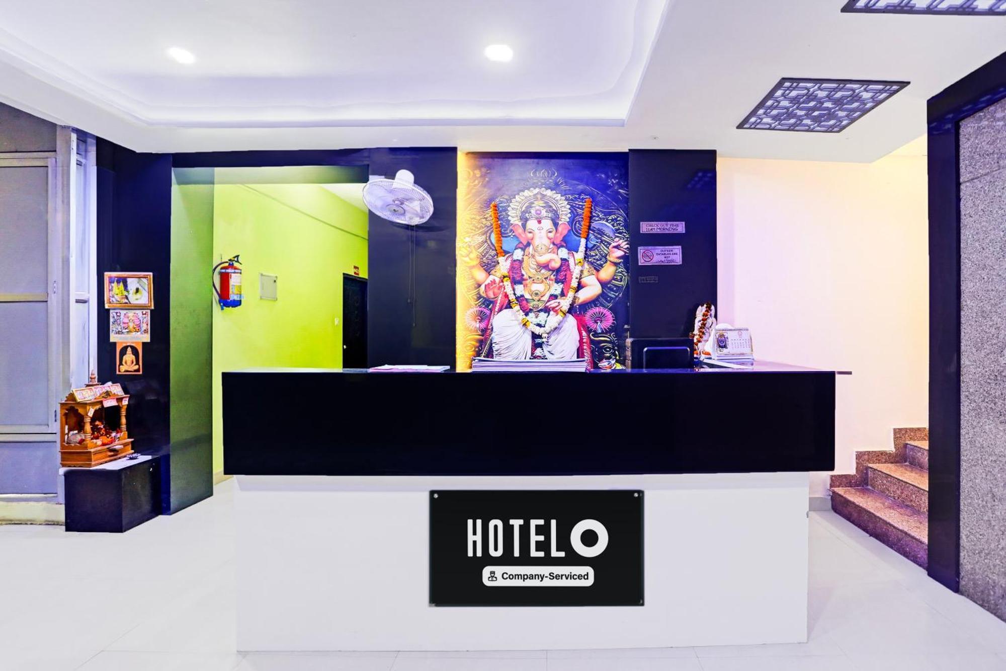 Super Hotel O Hyderabad Gate Iit Bhu Kakarmatha Exteriör bild